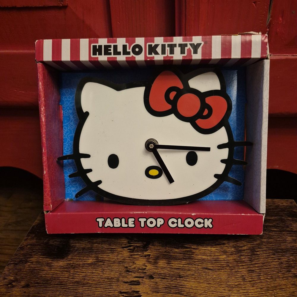 NEW Hello Kitty Table Top Clock Red Bow SANRIO Cat Time 7x7